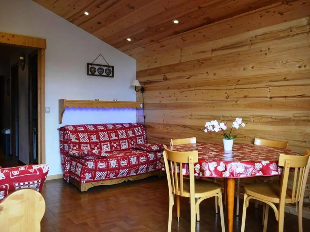 Appartement Le Grand-Bornand, 1 pièce, 5 personnes - FR-1-241-3