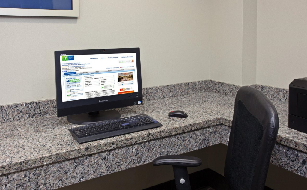 Holiday Inn Express Hotel & Suites Wharton by IHG