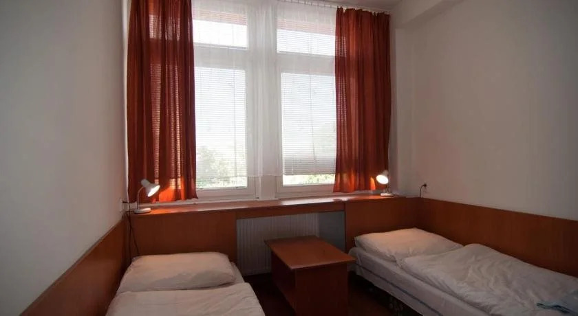 Hotel Avion