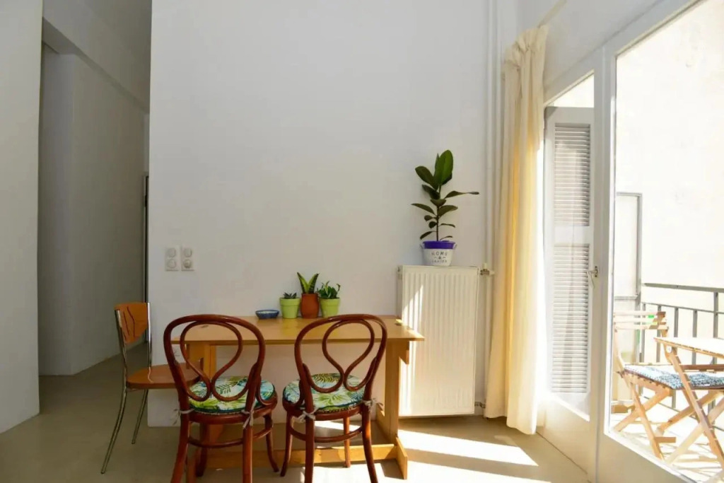 Athens cozy Studio 4 min walk to the Acropolis hil