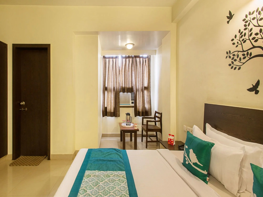 Hotel Churu Palace