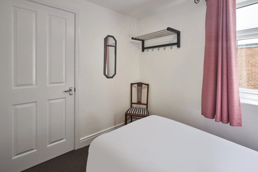 Host Stay Laburnum Road