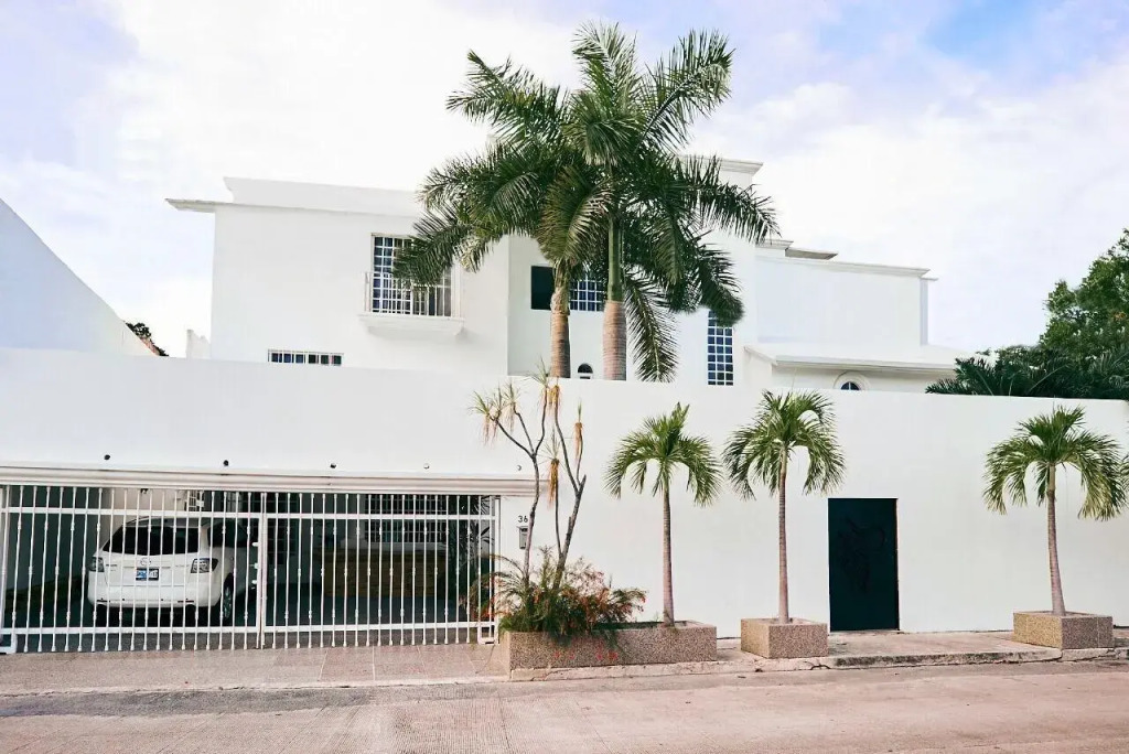 Bango Mango Hostel