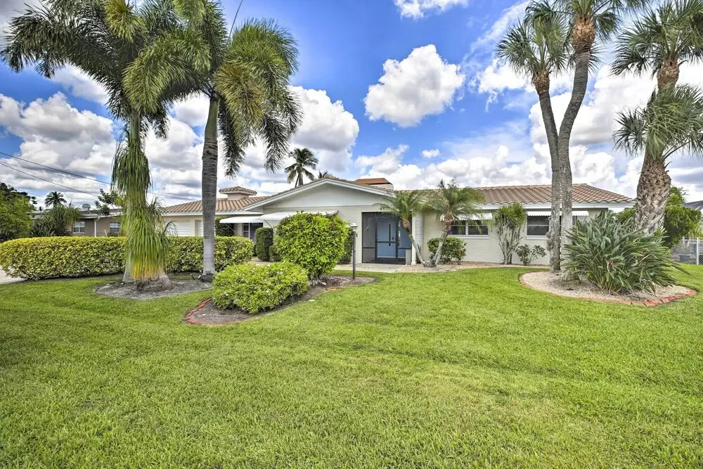Bright + Airy Canalfront Getaway w/ Heated Pool!