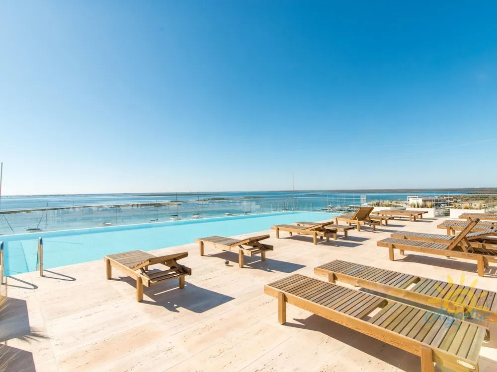 Waterfront Luxury On Ria Formosa