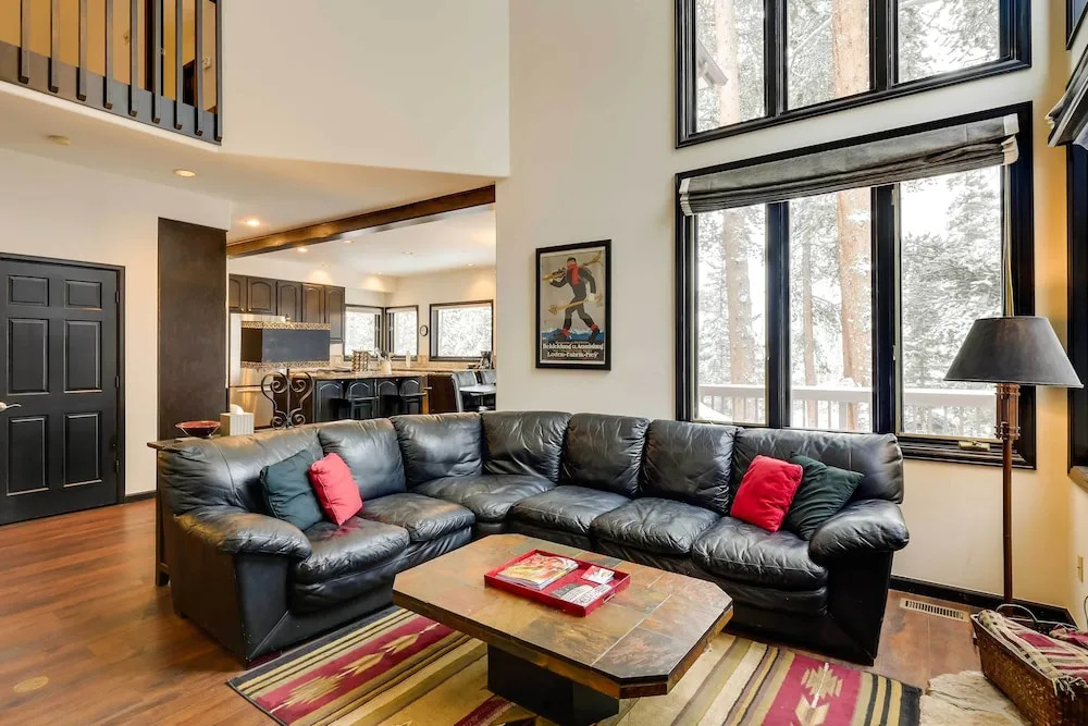 Hot Tub & Ski Shuttle: Forested Breckenridge Home!