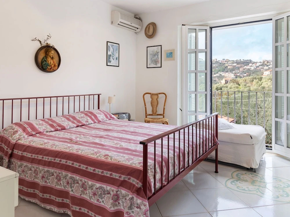 Simple Apartment in Massa Lubrense With Terrace