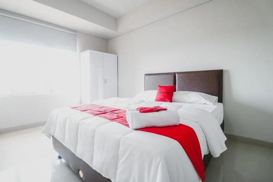 RedDoorz Apartment near Summarecon Mall Serpong