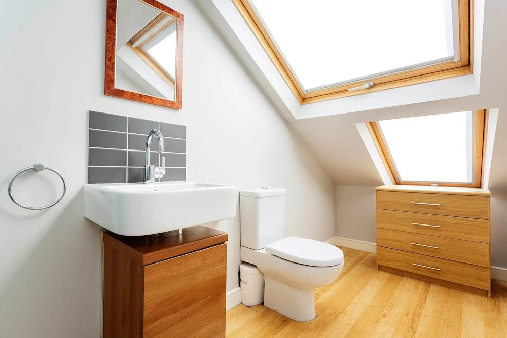 Chiswick Cottage Charm