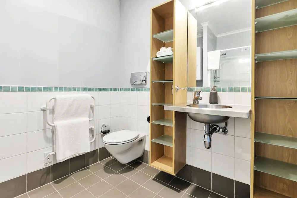 Deluxe Waterfront & City Apartment