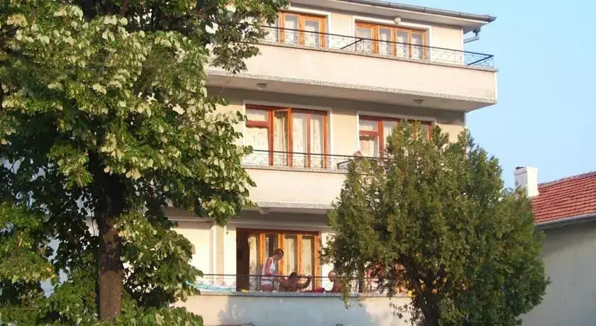 Пансион Дичев