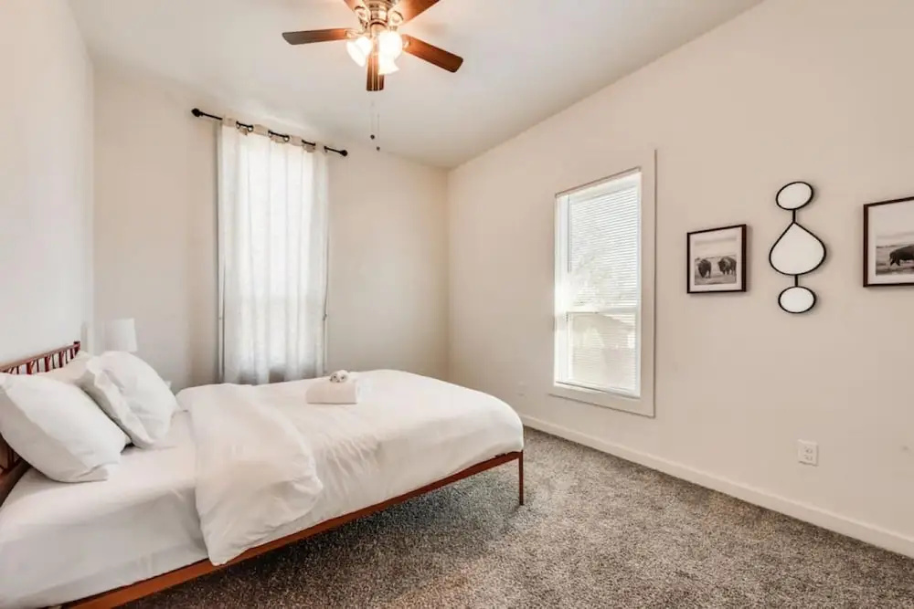 Luxury Family Friendly Home 6 Queen Beds