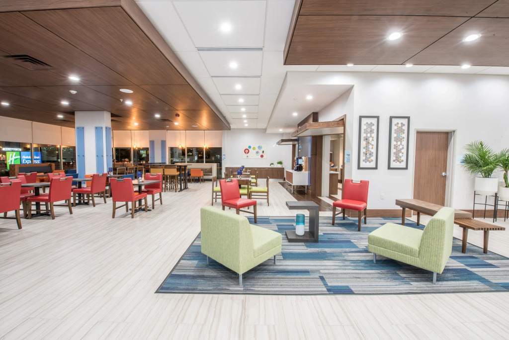Holiday Inn Express & Suites - Houston Westchase - Westheimer by IHG