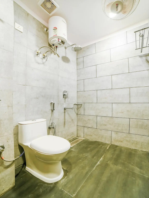 OYO Flagship 49858 Comfort Inn