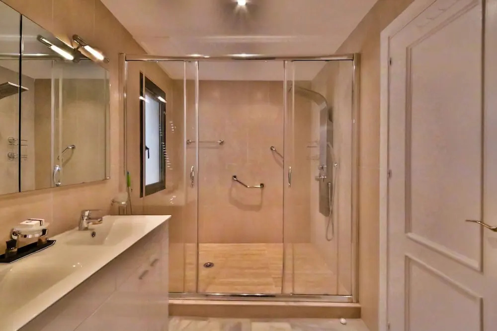 Luxury Apartment On The Golden Mile