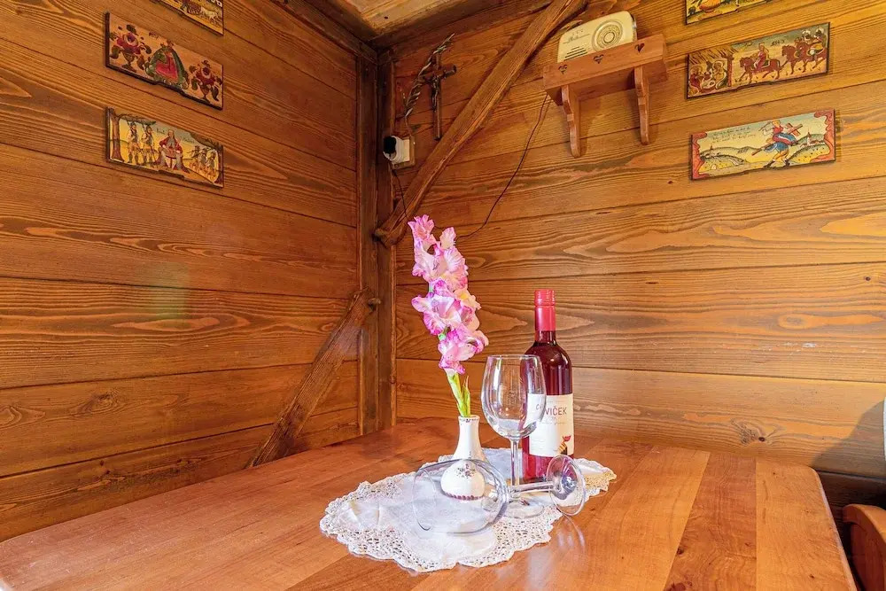Vineyard Cottage Škatlar 1