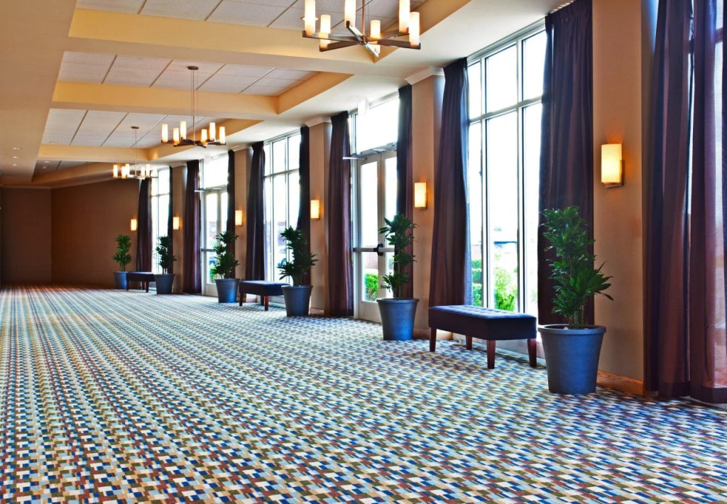 DoubleTree by Hilton Chicago Midway Airport, IL