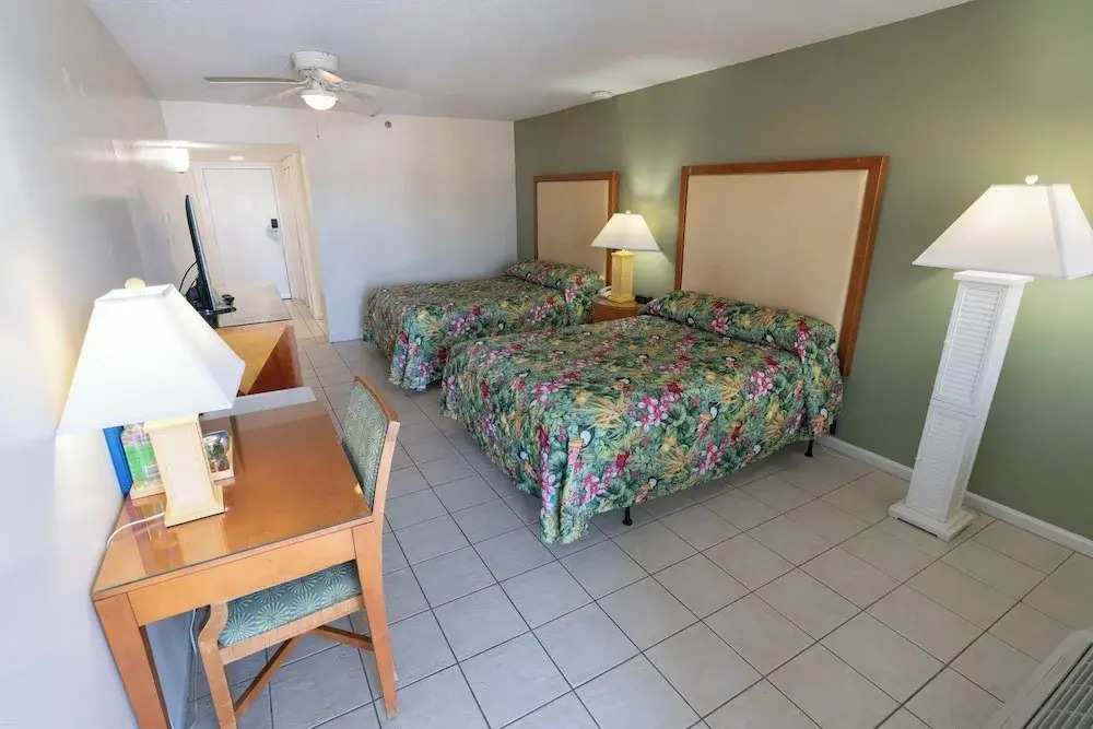 Pirates Cove Resort and Marina - Stuart