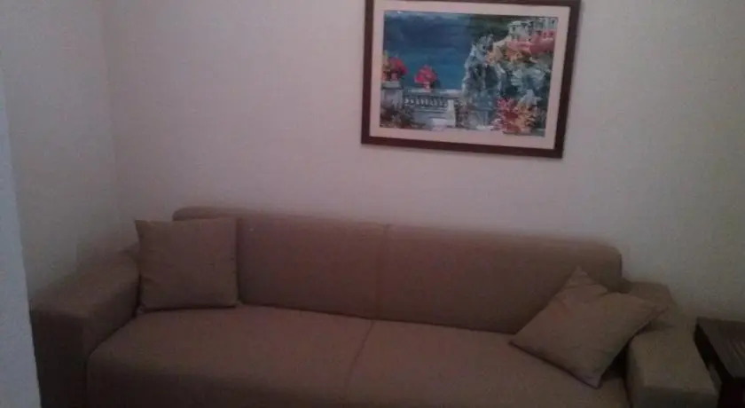 Fidele Otel
