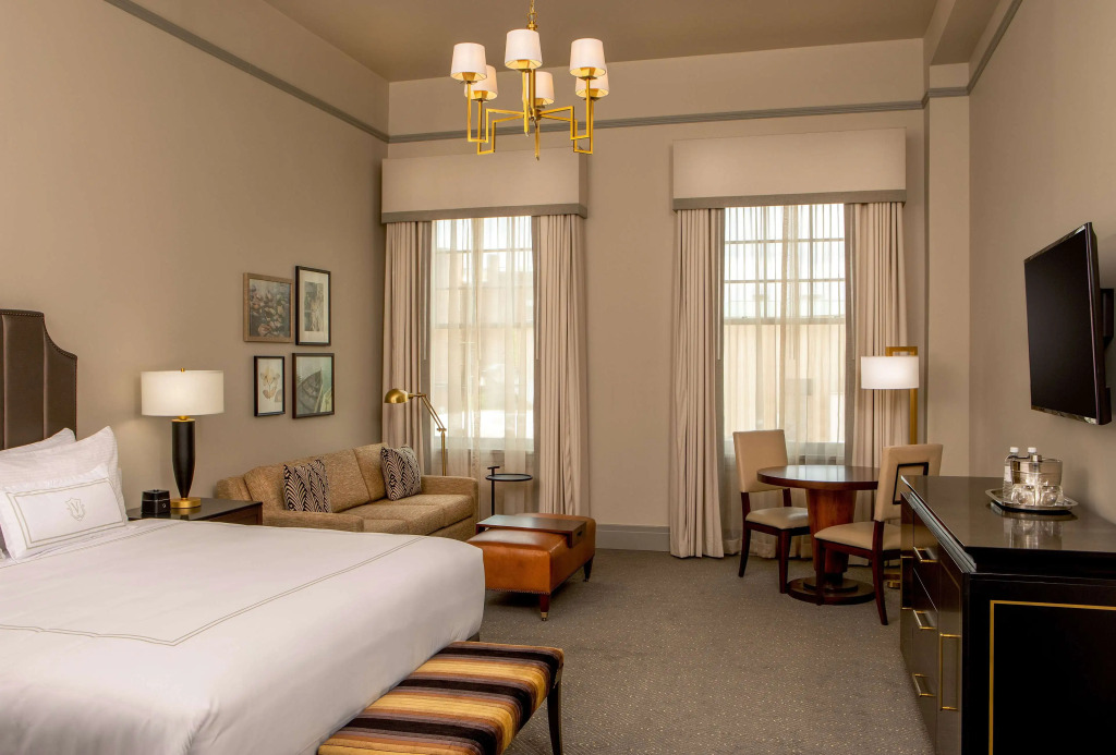 The Virginian Lynchburg, Curio Collection By Hilton