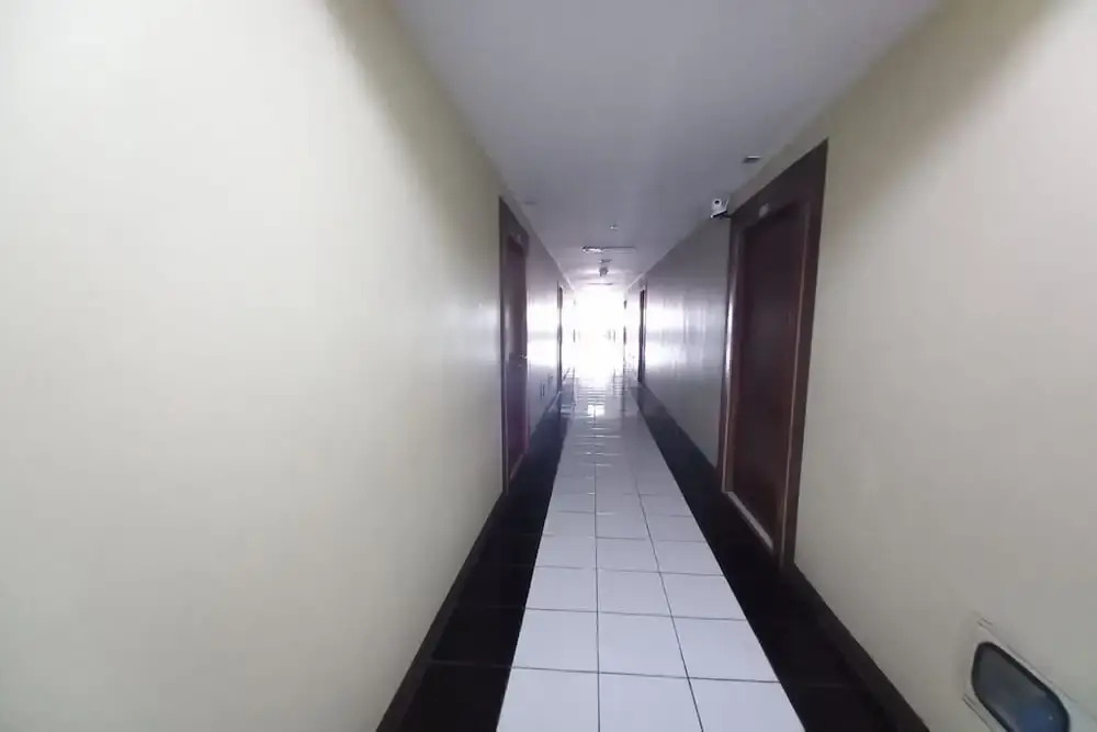 OYO 93352 Apartement Gateway Cicadas By Db Rent