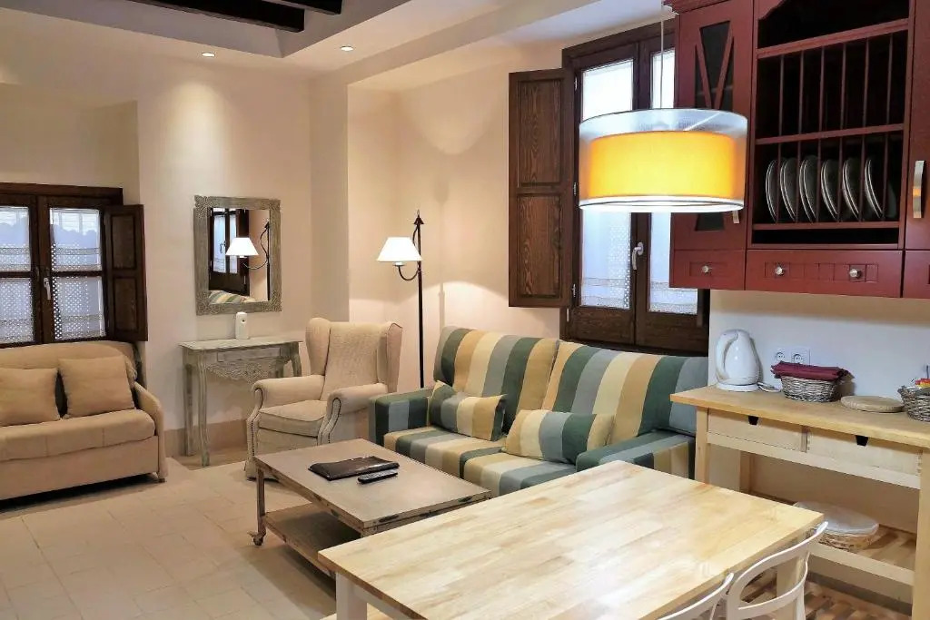 ApartaSuites Alberca Deluxe