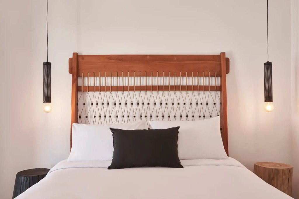 Monogram Travel Naxos