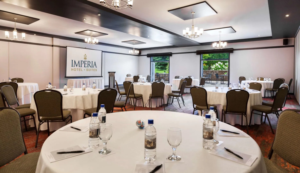 Imperia Hotel & Suites Saint-Eustache