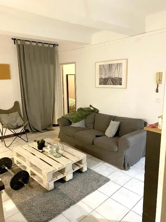 Appartement d'une chambre avec vue sur la ville et wifi a Toulon a 1 km de la plage