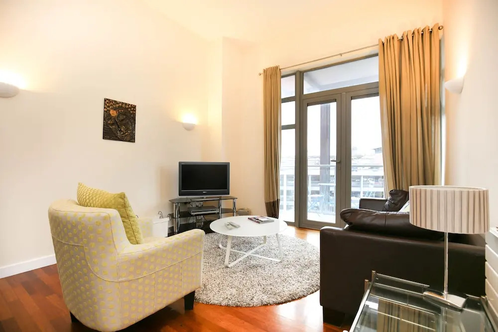 Fantastic 1 Bed Apartment Newcastle City