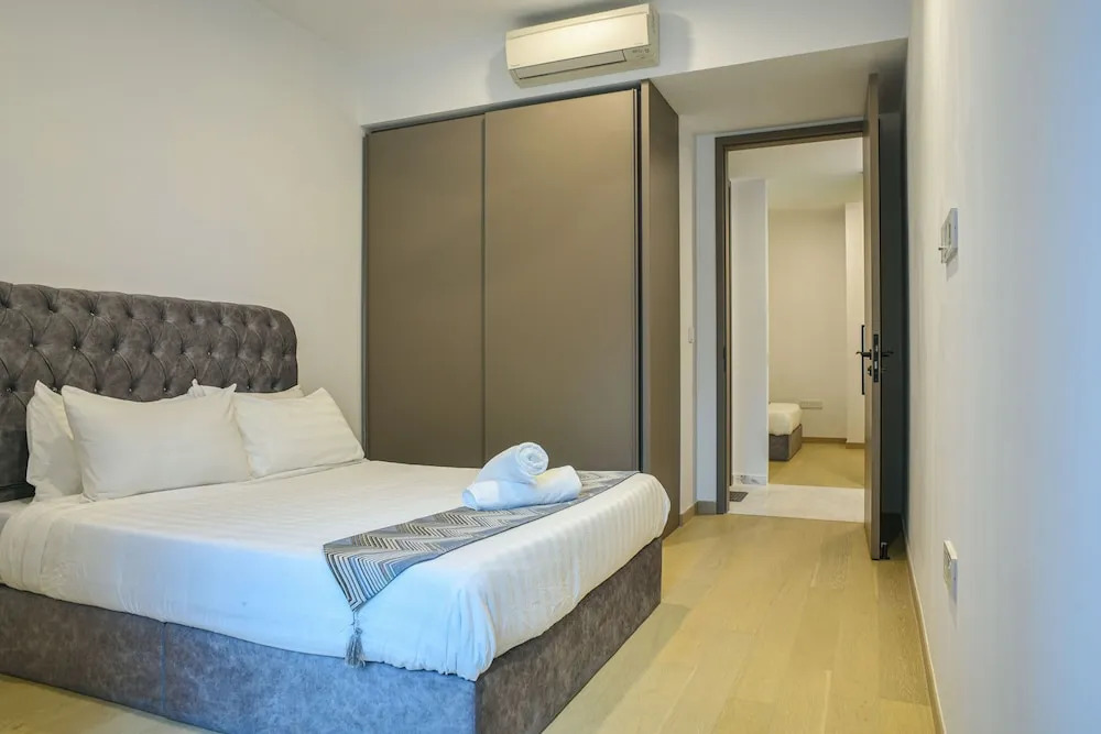 MOONWAY SUITES At EATON KLCC