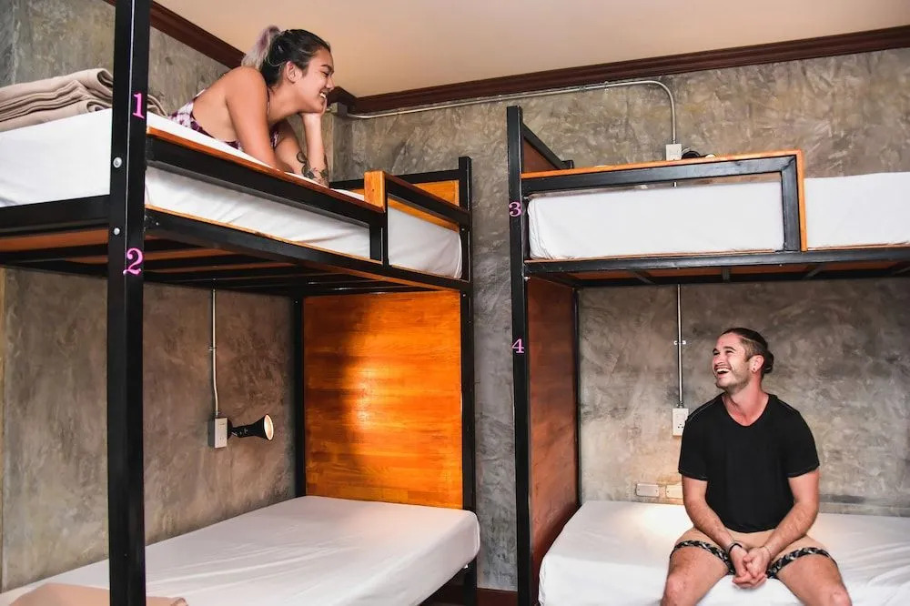 Mad Monkey Koh Phangan Hostel - Adults Only