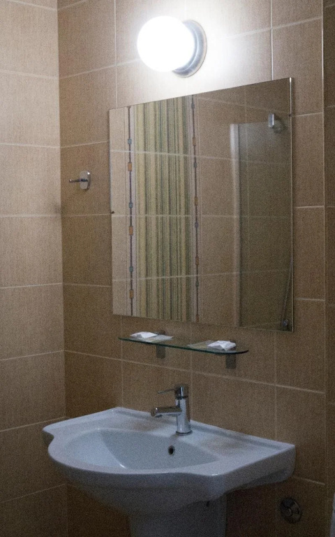 Valeo Hotel