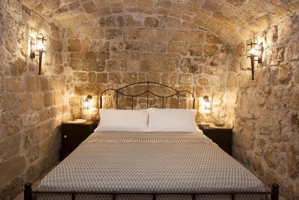 Porolithos Boutique Hotel