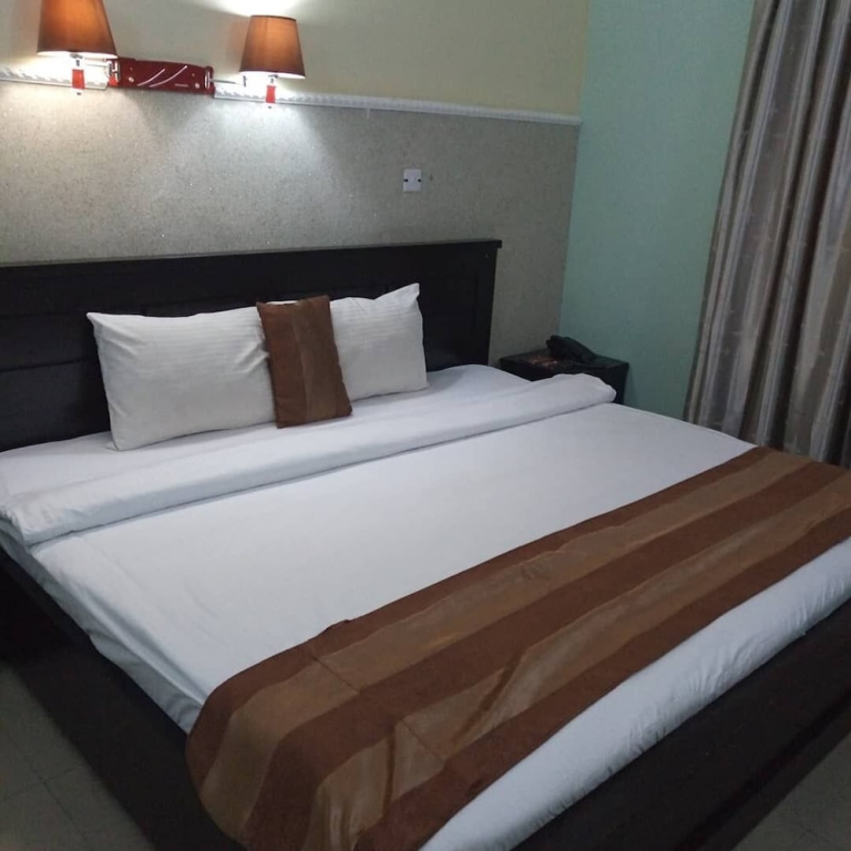 Capital Hotel-Grand Group