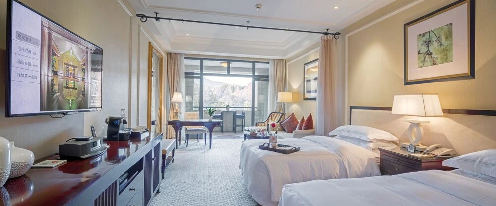 Modern Downtown Crossing Suites by Sonder