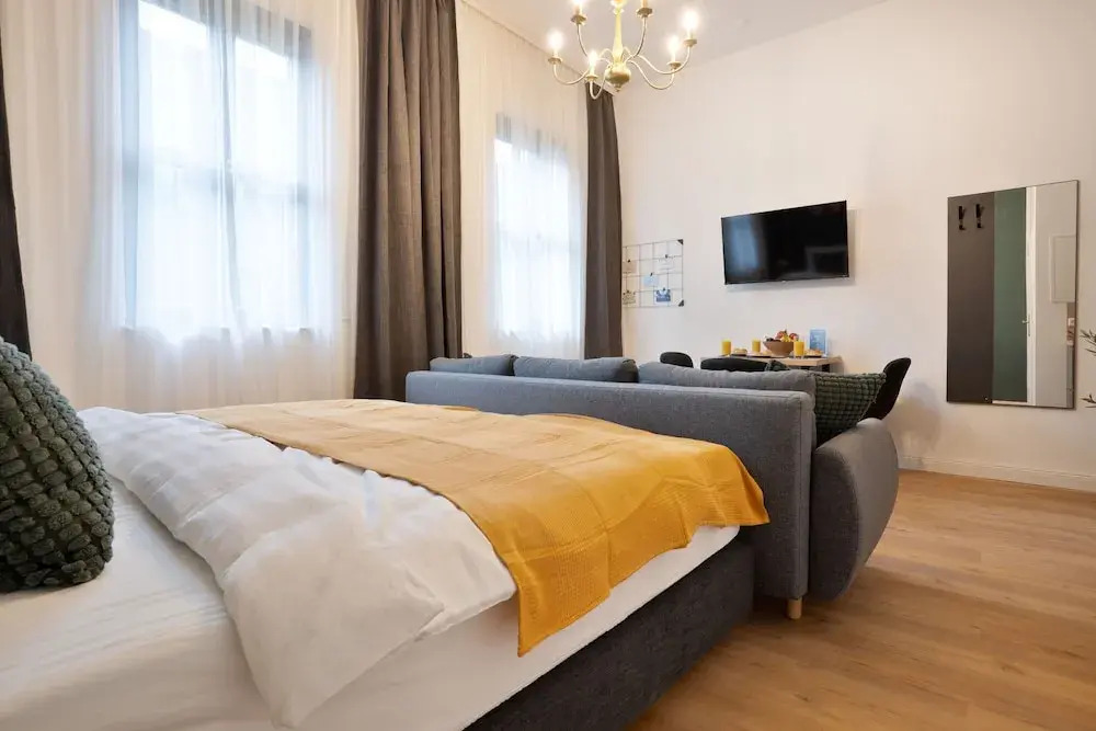 Zentrale Apartments I home2share