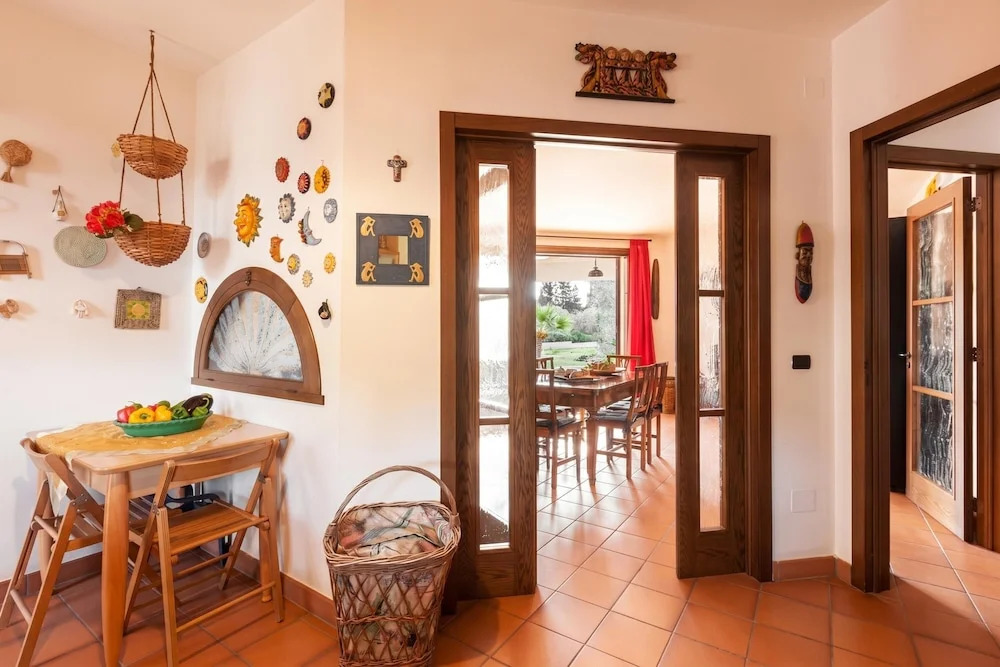 Villa Menhir with pool garden and tennis - Happy Rentals