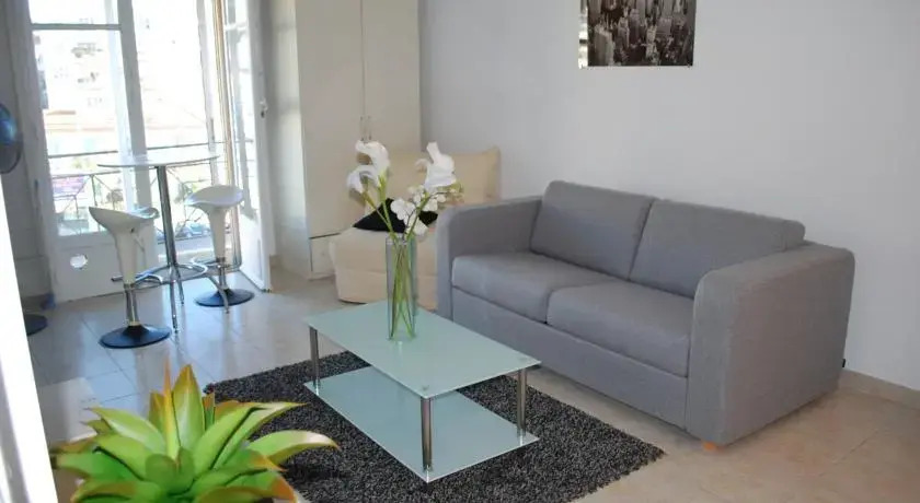 Home Rental Studio Latour Maubourg