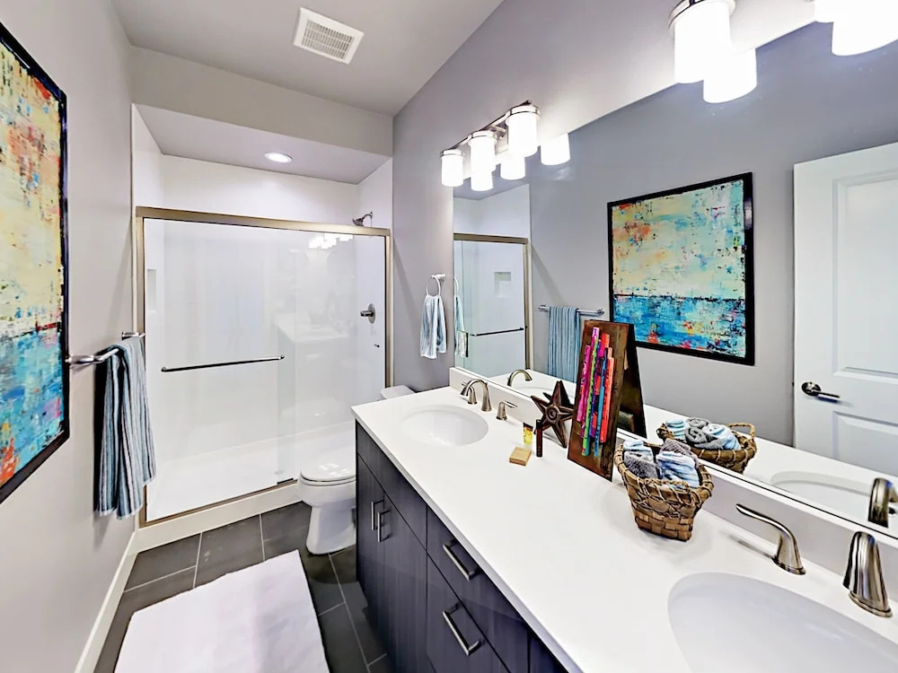 Brand-new 2br Rendezvous Townhome W/ Patio 2 Bedroom Townhouse