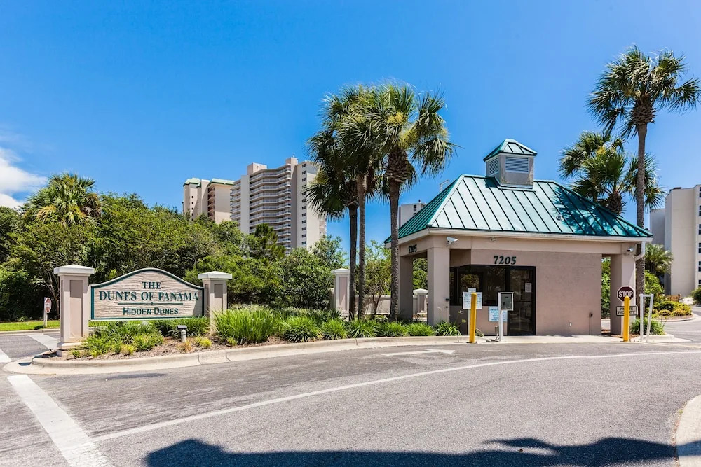 7205 Thomas Dr Unit C403 - 2 Br Condo