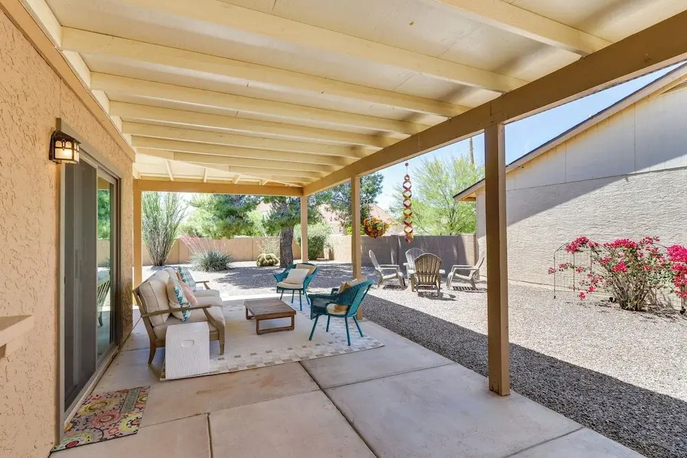 5 Mi to Ocotillo Golf Course: Chic Sun Lakes Home!