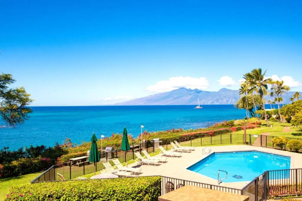 K B M Resorts- NAP-B43 Ocean-front 1Bd villa, gourmet kitchen, AC, whale-watching