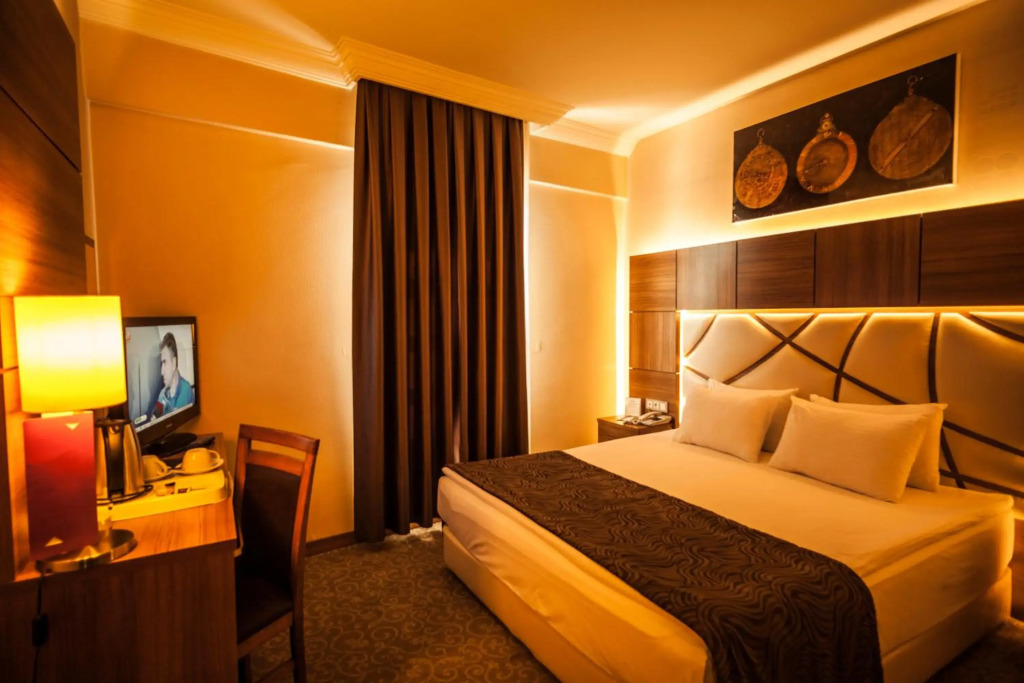 Rumi Hotel