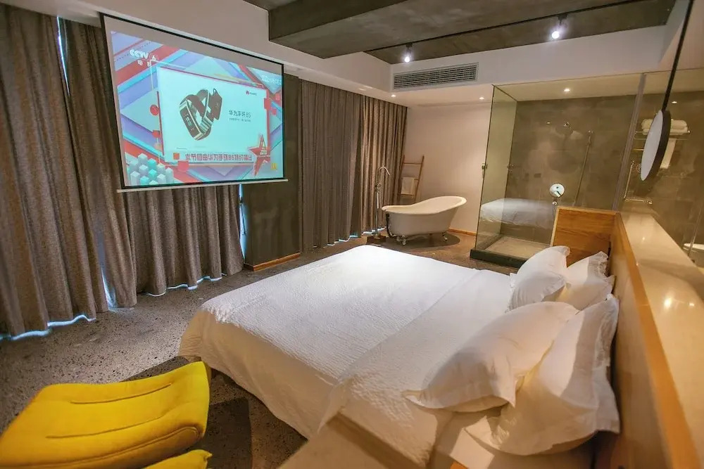 Tianmen Boutique Hotel-Free pickup from Tianmenshan-English services-Near the Tianmen Cableway