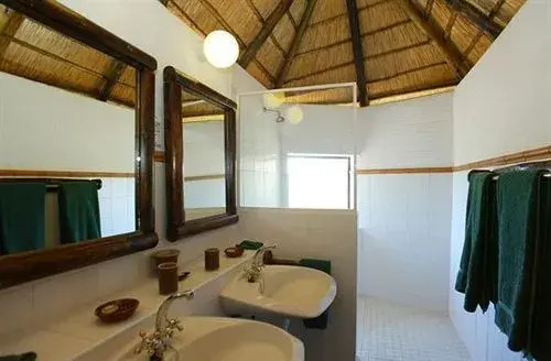Huab Lodge