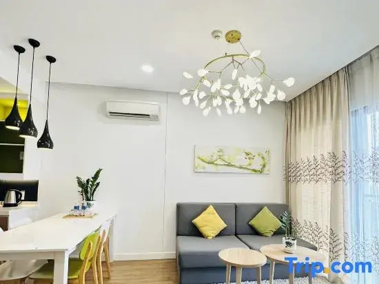 Republic Airport Luxury 2BR | Pool & Gym