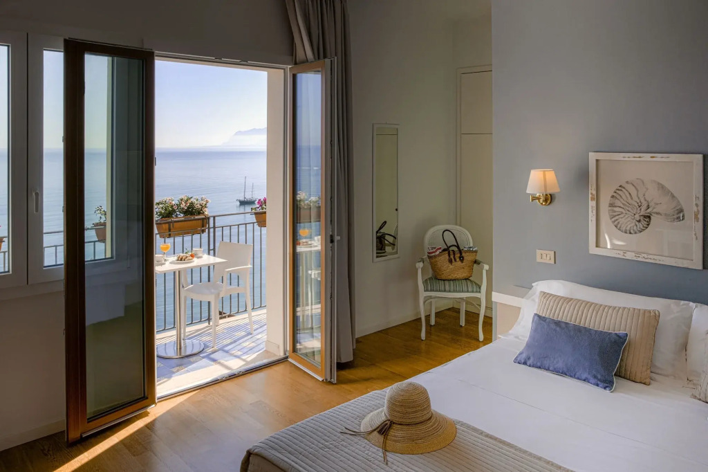 Hotel Punta Nord Est