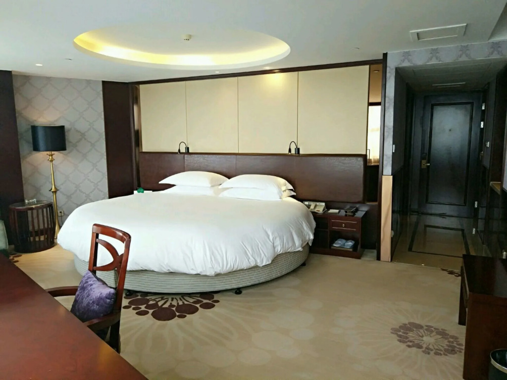 HengNa International Hotel