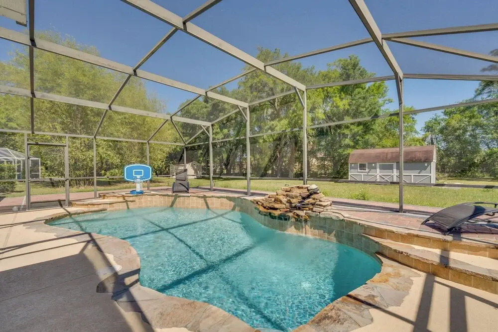 Inviting Home w/ Lanai & Pool in Kissimmee!